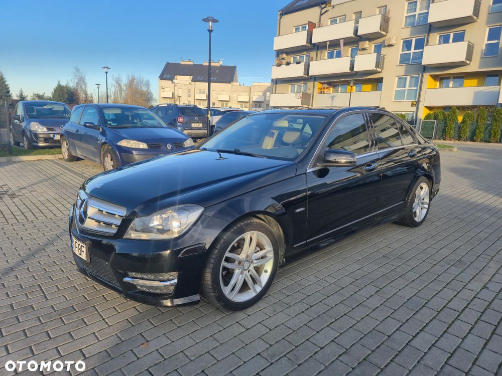 Mercedes-Benz Klasa C 250 (BlueEFFICIENCY) 7G-TRONIC - 2