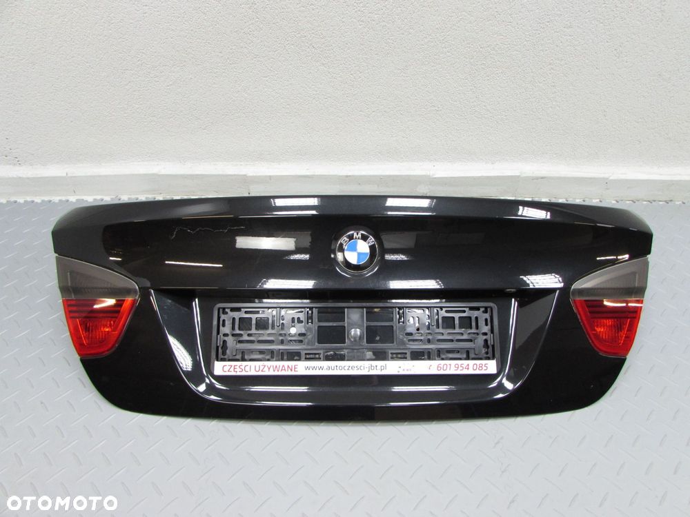 BMW E90 SEDAN 04-12 KLAPA BAGAZNIKA TYL - 2
