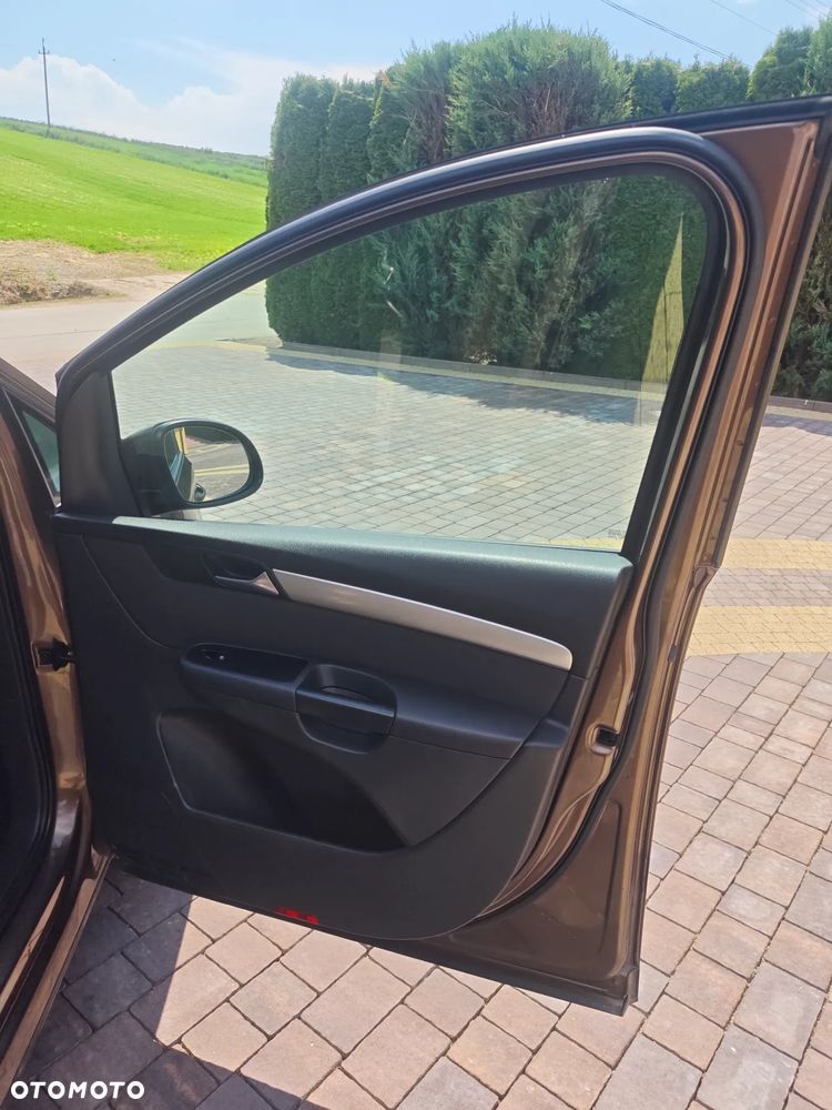 Volkswagen Sharan 2.0 TDI Comfortline DSG - 23