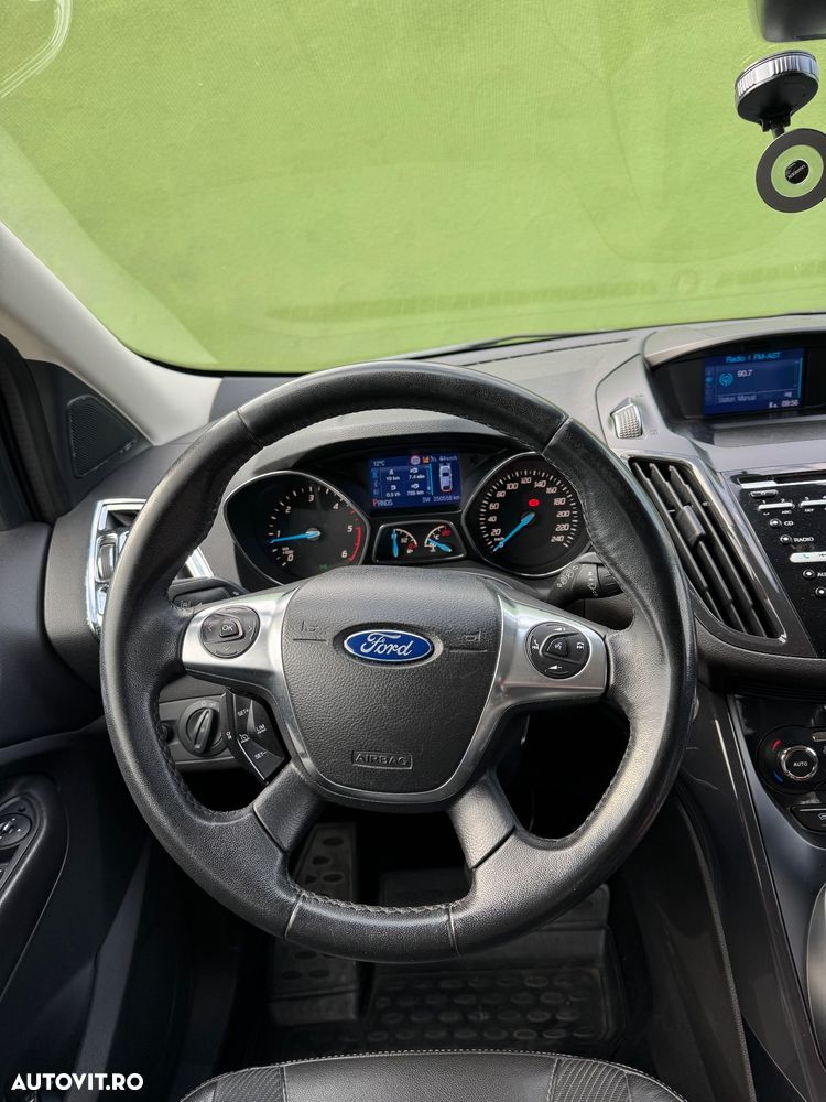 Ford Kuga 2.0 TDCi 4WD Powershift Titanium - 8