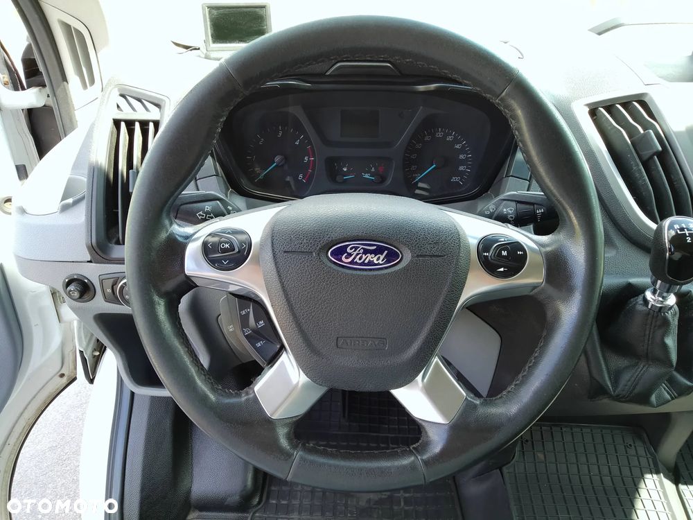 Ford Transit - 16