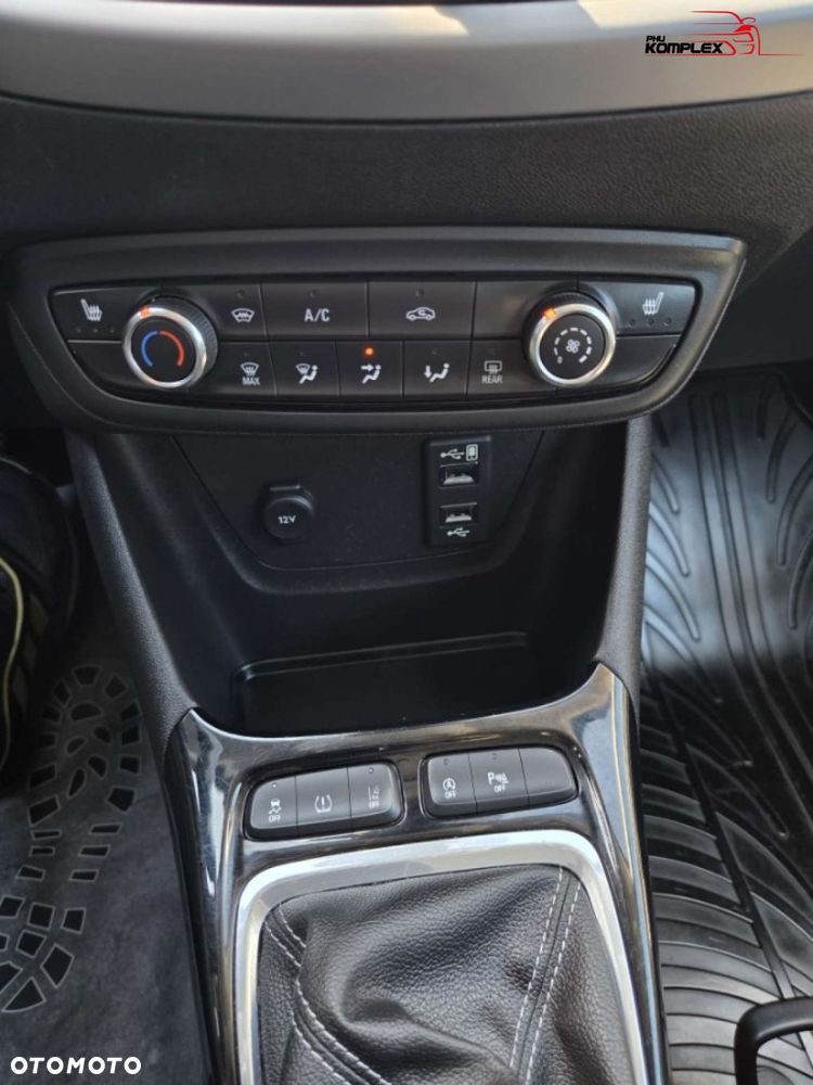 Opel Crossland X - 17