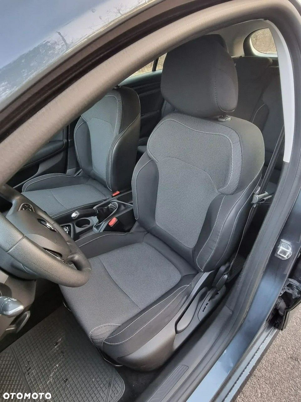 Renault Megane 1.3 TCe FAP Business - 23