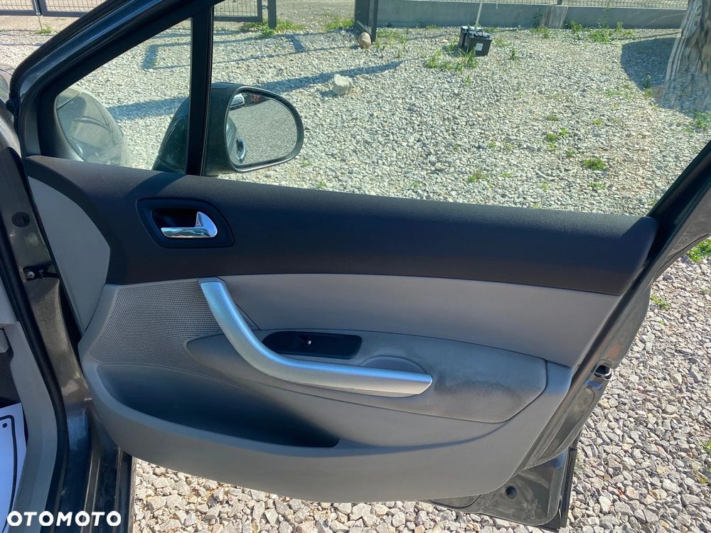 Peugeot 308 150 THP Platinum - 29