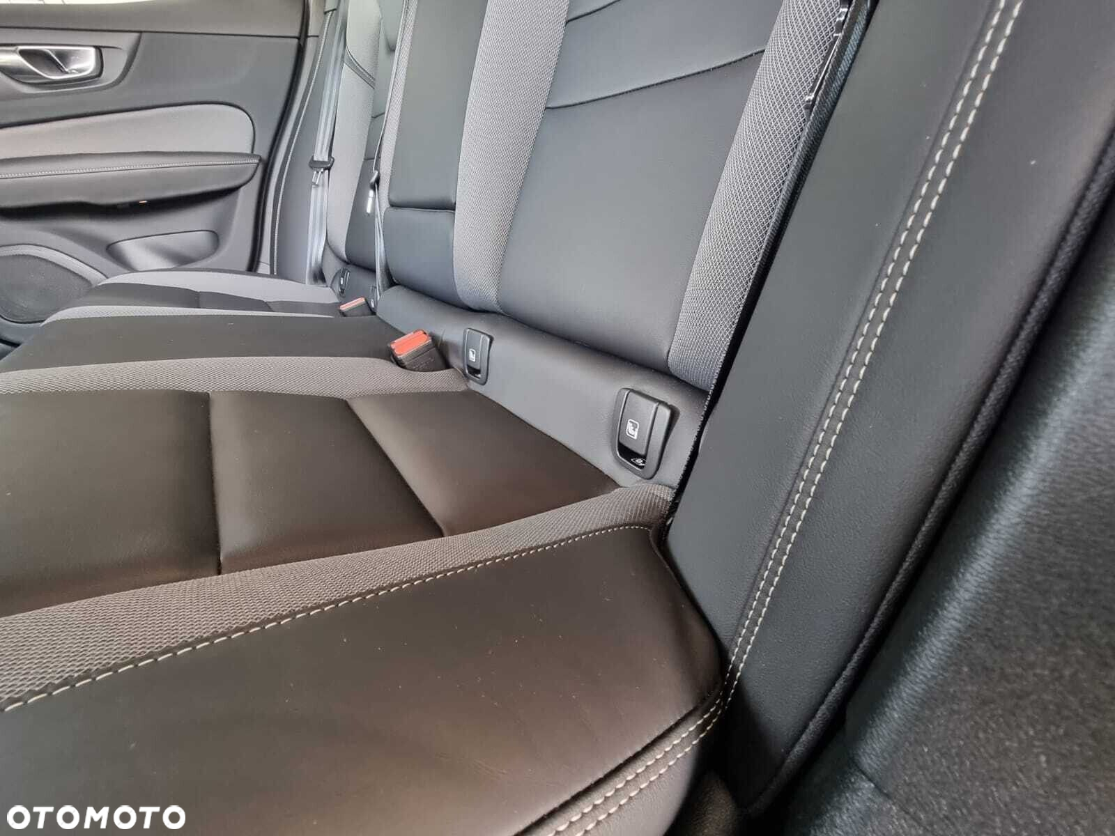 Volvo S60 - 25