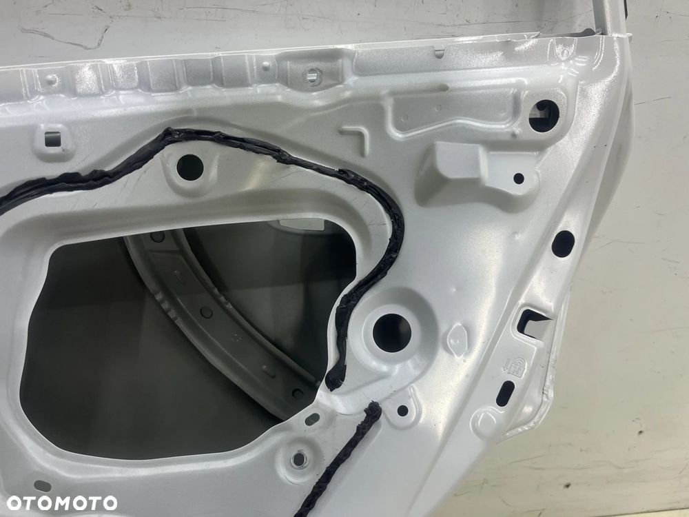Drzwi Toyota Corolla Cross XG10 20r.- prawe tylne prawy tył - 8