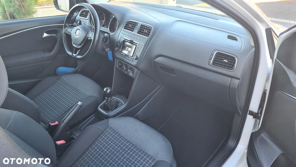 Volkswagen Polo - 5