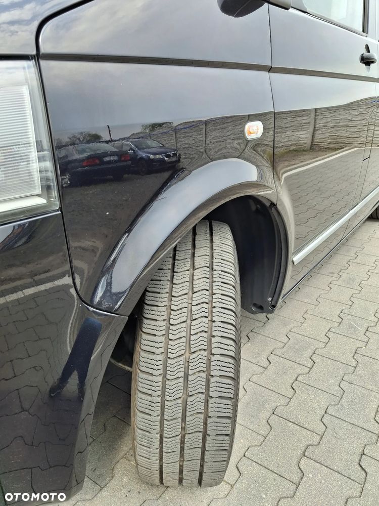 Volkswagen Multivan - 29