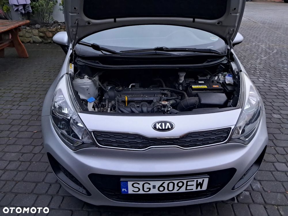 Kia Rio 1.4 Dream Team Edition - 25