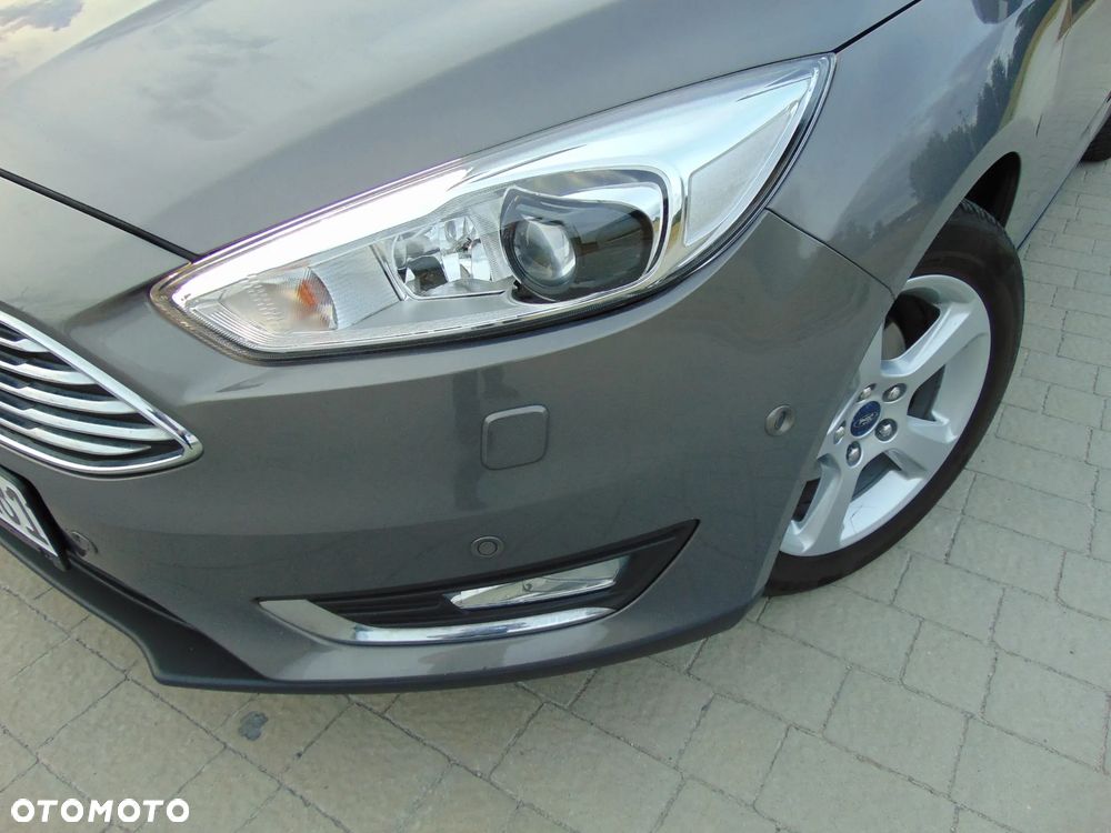 Ford Focus 1.0 EcoBoost Titanium - 37