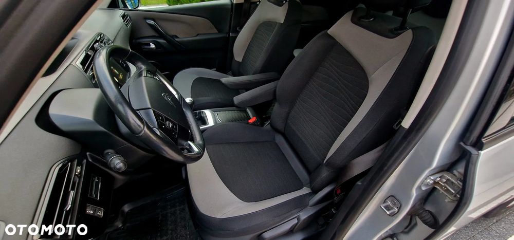 Citroën C4 Picasso 1.6 e-HDi Attraction - 22