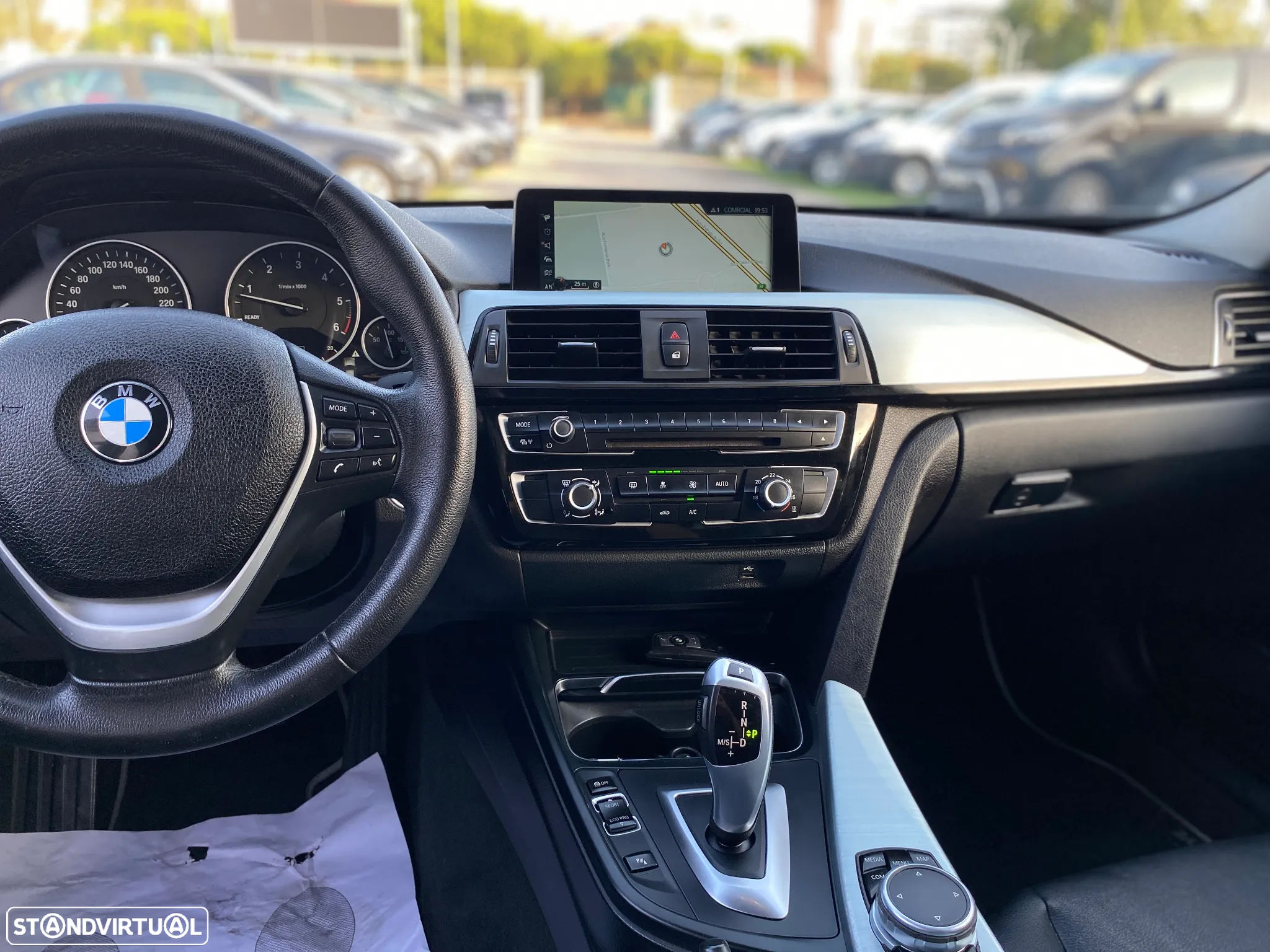 BMW 320 d Touring xDrive Pack M Auto - 35