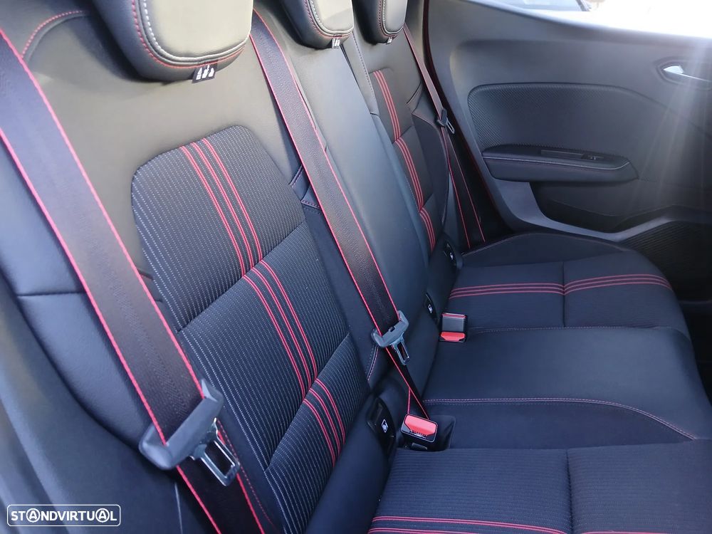 Renault Clio 1.0 TCe RS Line - 26