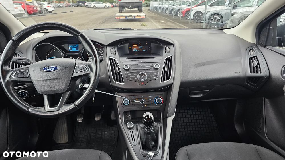 Ford Focus 1.6 Trend - 5