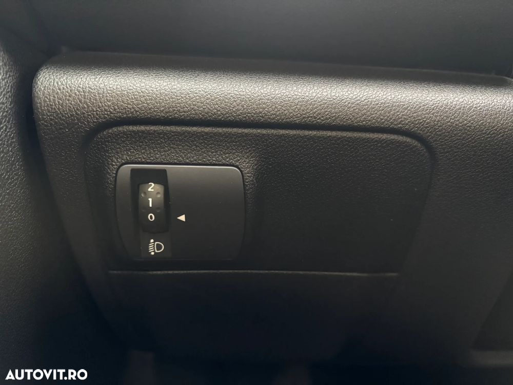 Renault Megane ENERGY dCi 110 EDC INTENS - 25