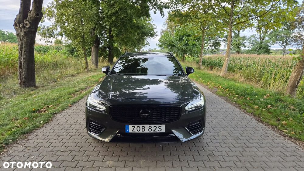 Volvo V90 T8 AWD Plug-In Hybrid R-Design - 24