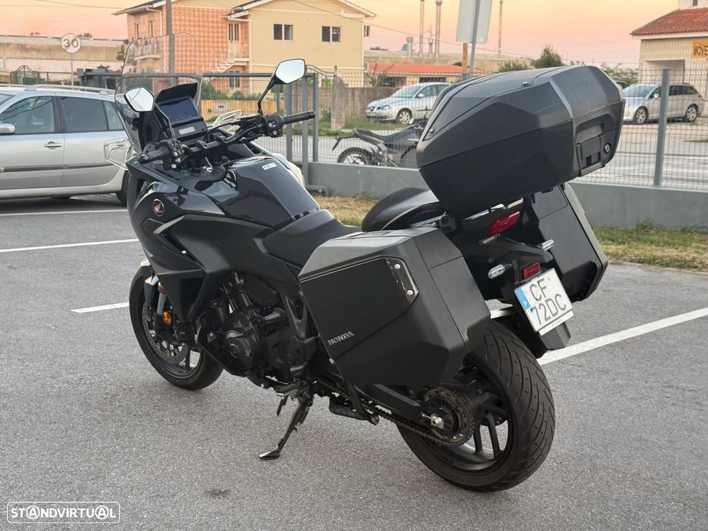 Honda NT 1100 - 5