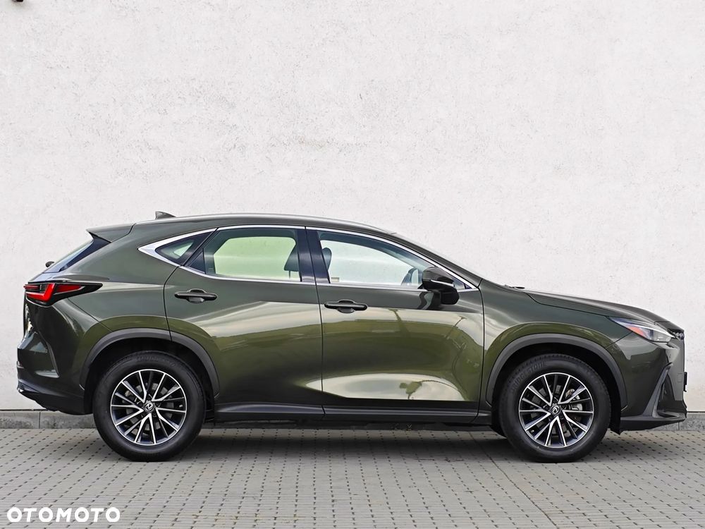 Lexus NX 350h Elegance 2WD - 10