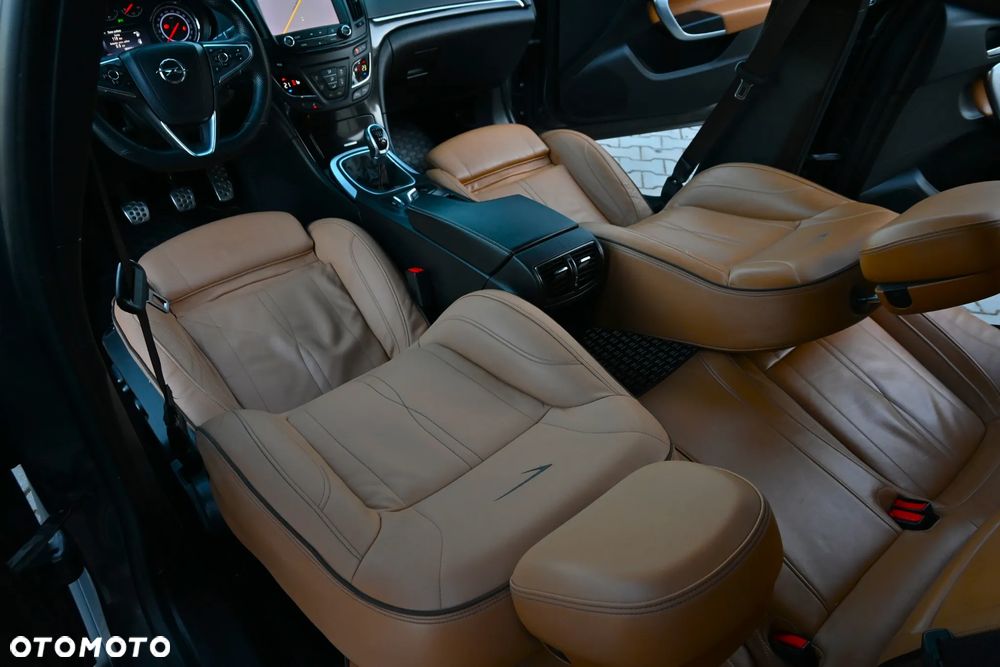 Opel Insignia - 35