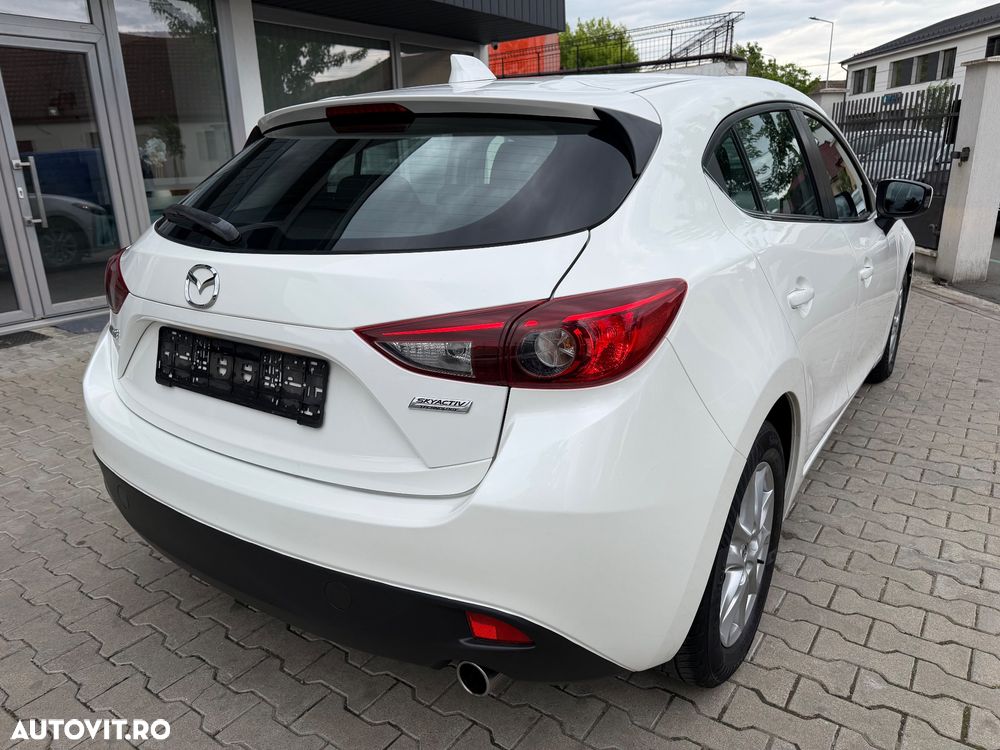 Mazda 3 - 9