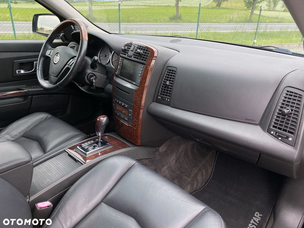 Cadillac SRX - 6