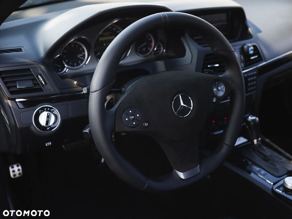 Mercedes-Benz Klasa E 500 - 3