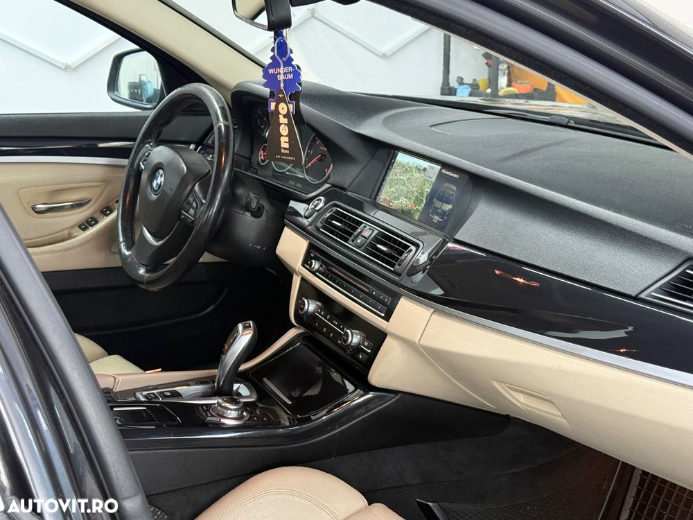 BMW Seria 5 520d xDrive - 5