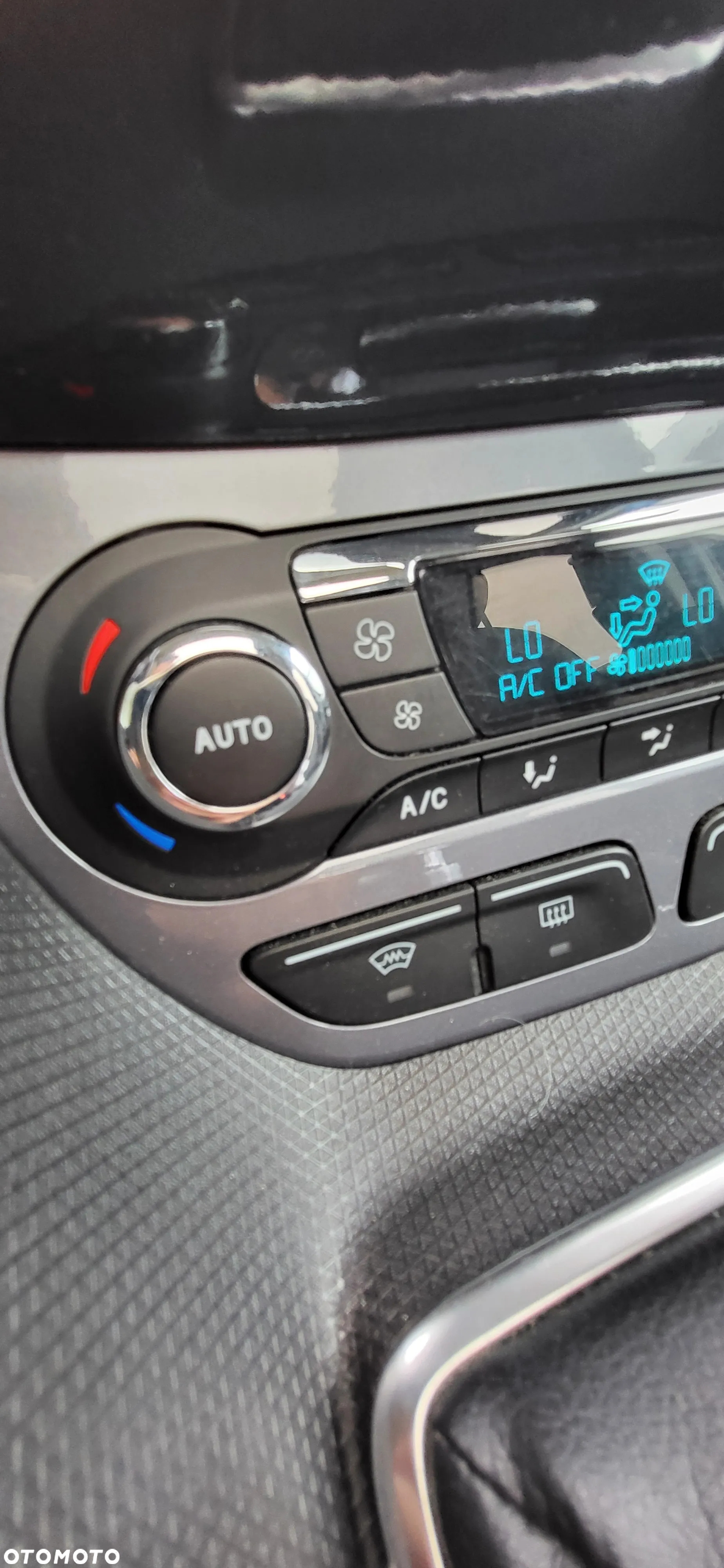 Ford Tourneo Connect 1.5 TDCi Trend - 34