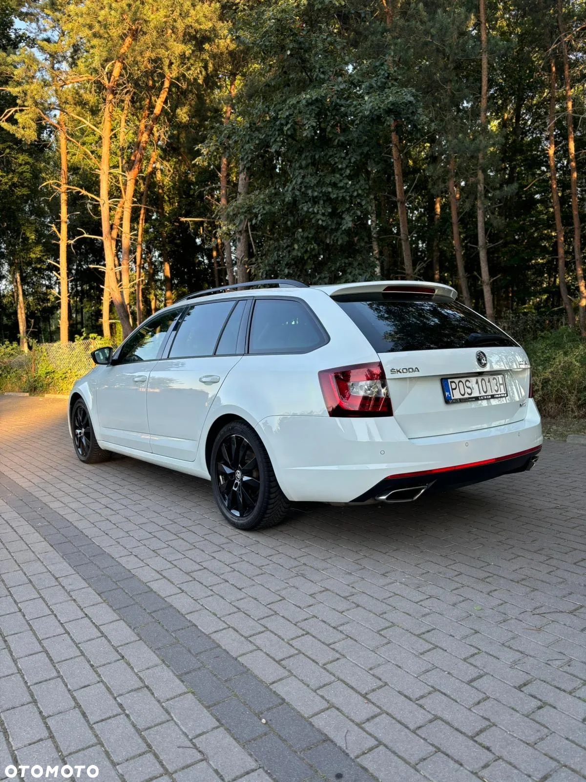Skoda Octavia 2.0 TDI DSG RS - 5
