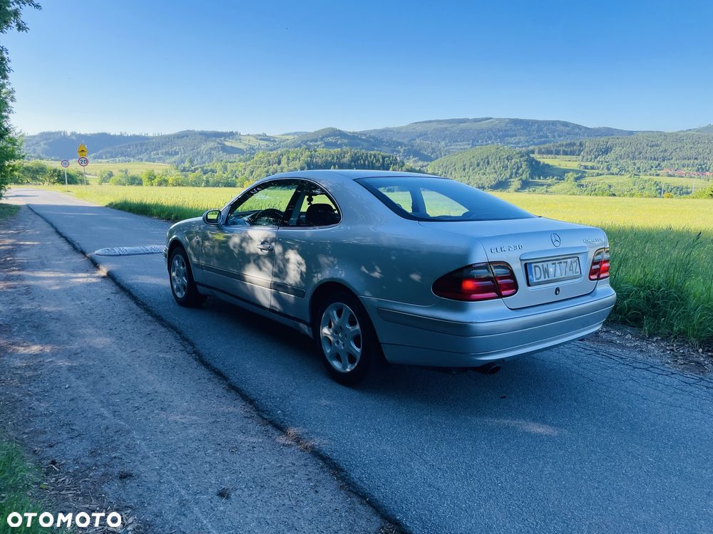 Mercedes-Benz CLK - 2