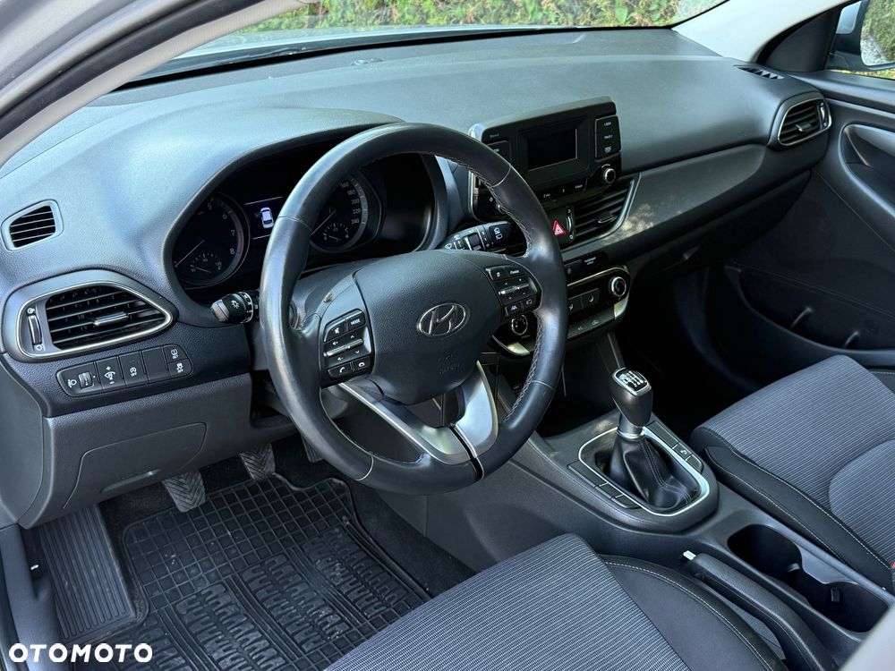 Hyundai i30 1.5 DPI Comfort - 9
