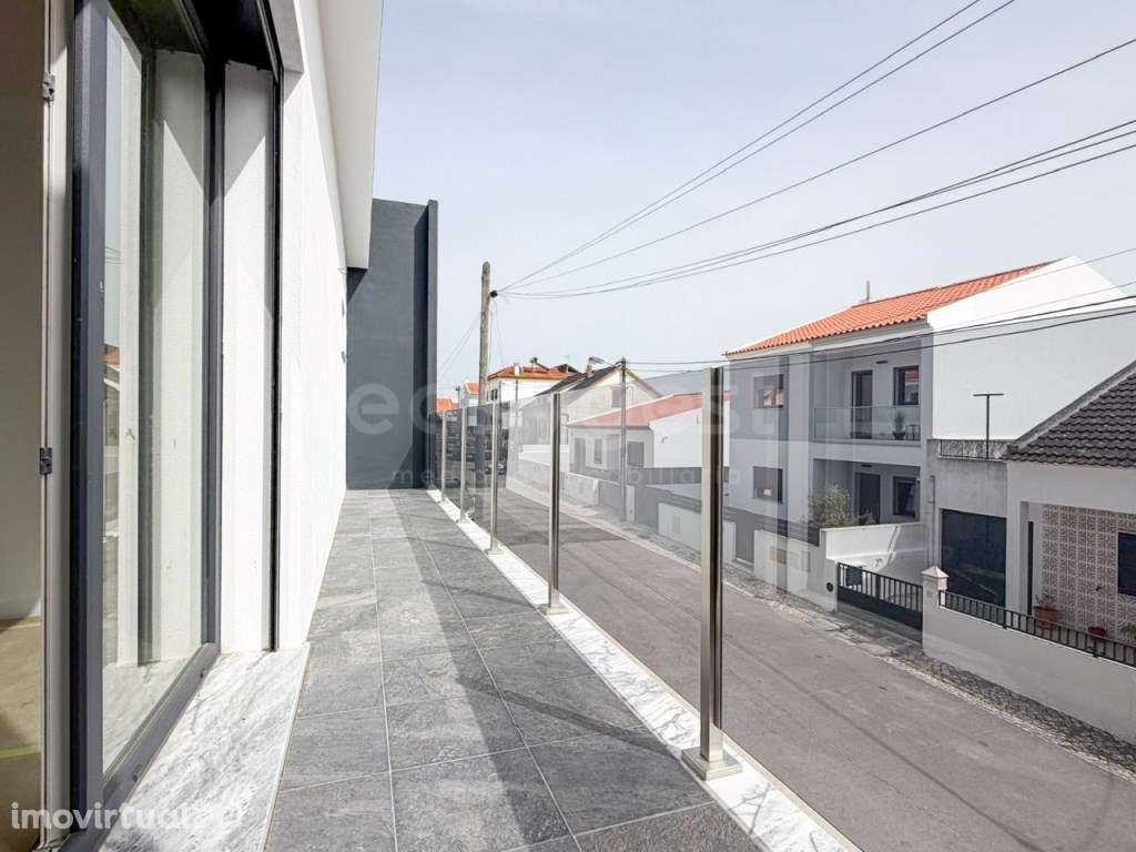 Moradia Geminada T3 Nova com Garagem, no Montijo - Grande imagem: 4/36