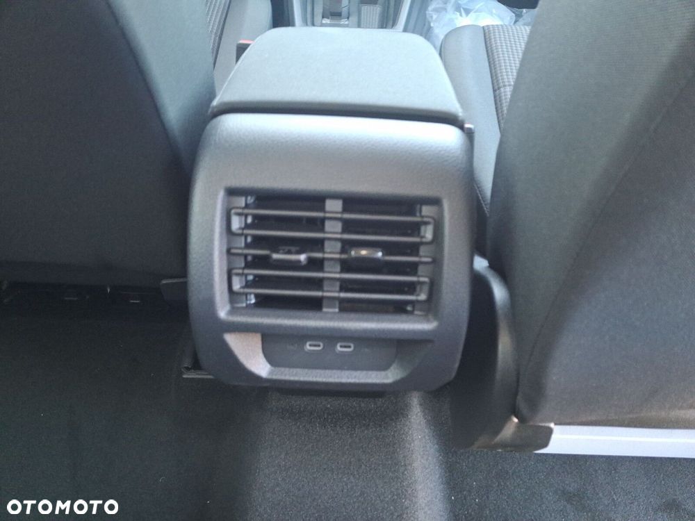 Volkswagen Caddy - 22