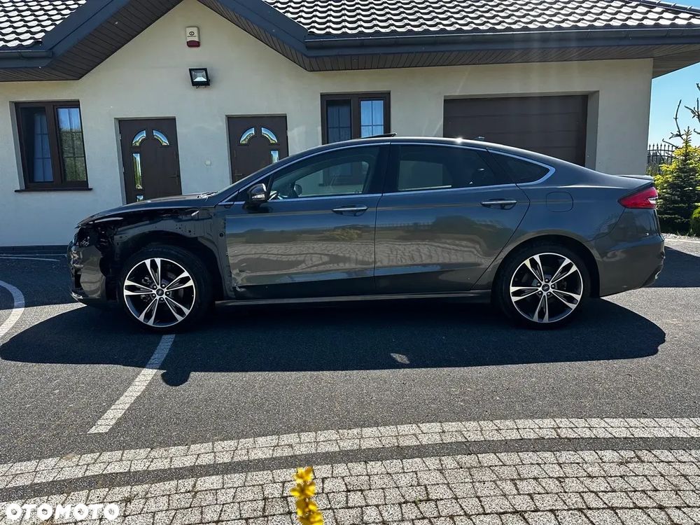 Ford Mondeo 2.0 EcoBoost Titanium - 4