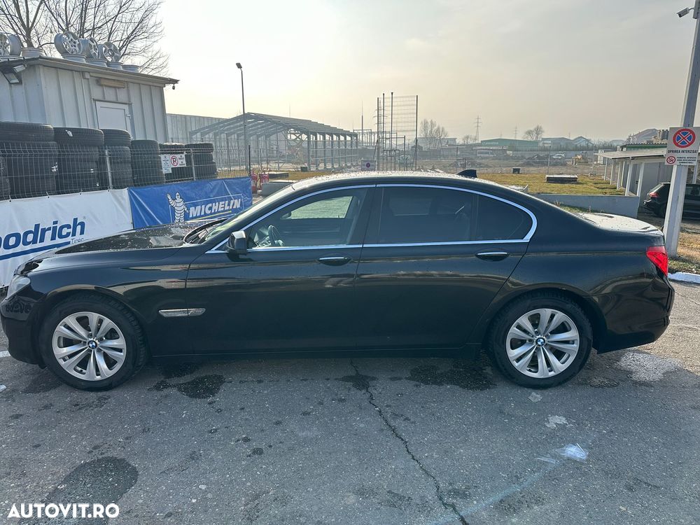 BMW Seria 7 740d xDrive Aut. - 13