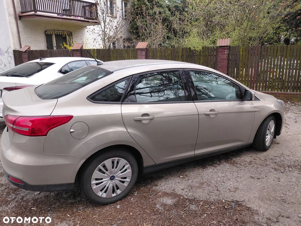 Ford Focus 1.6 Trend - 4