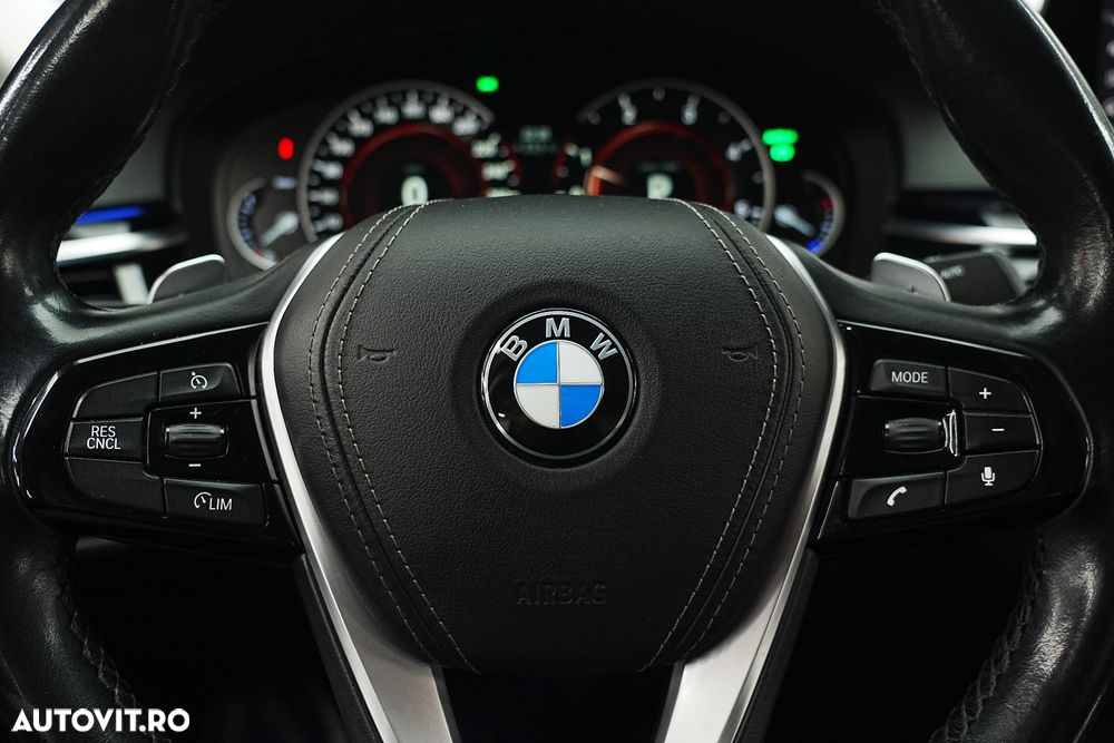 BMW Seria 5 518d AT - 28