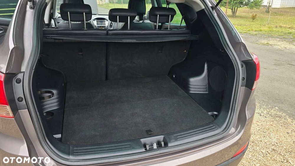 Hyundai ix35 2.0 4WD Premium - 21