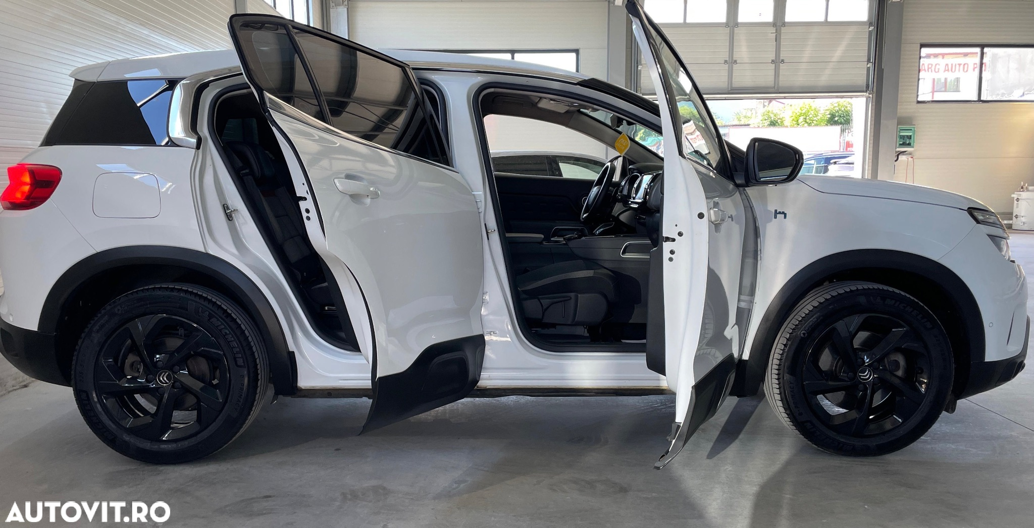 Citroën C5 Aircross 1.6 PHeV FWD 225 EAT8 Shine - 18