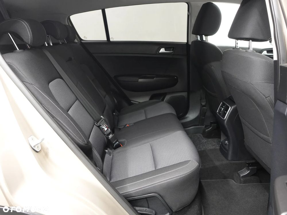 Kia Sportage 1.6 CRDI AWD SPIRIT - 25