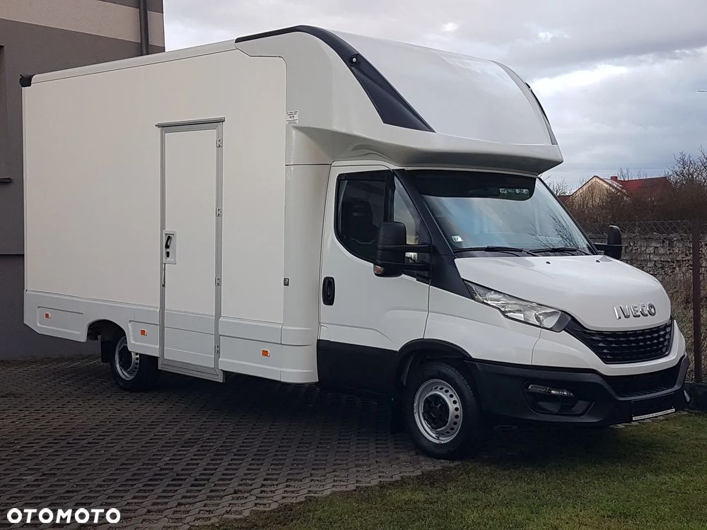 Iveco DAILY KONTENER NISKOPODŁOGOWY 4,43x2,23x2,42 SKLEP KAMPER KONIOWÓZ BAR KLIMA - 1