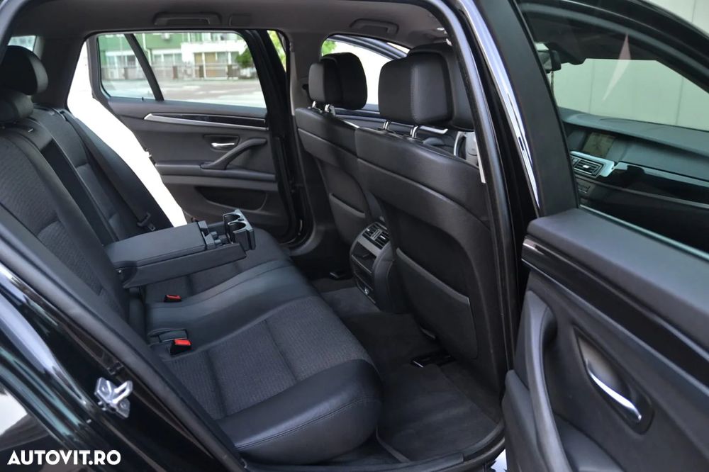 BMW Seria 5 520d Touring - 15