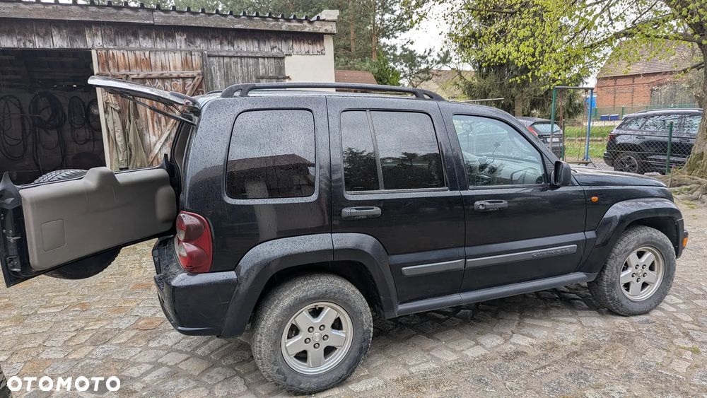 Jeep Cherokee 2.8 CRD Sport - 6