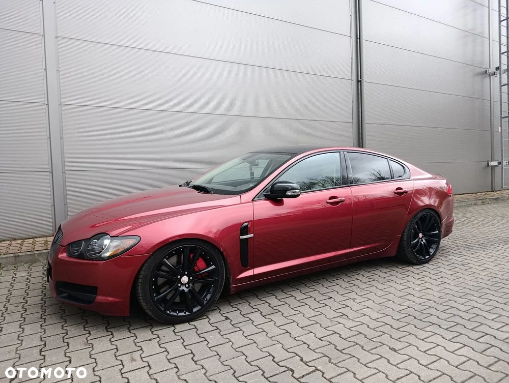 Jaguar XF 4.2 SV8 - 18