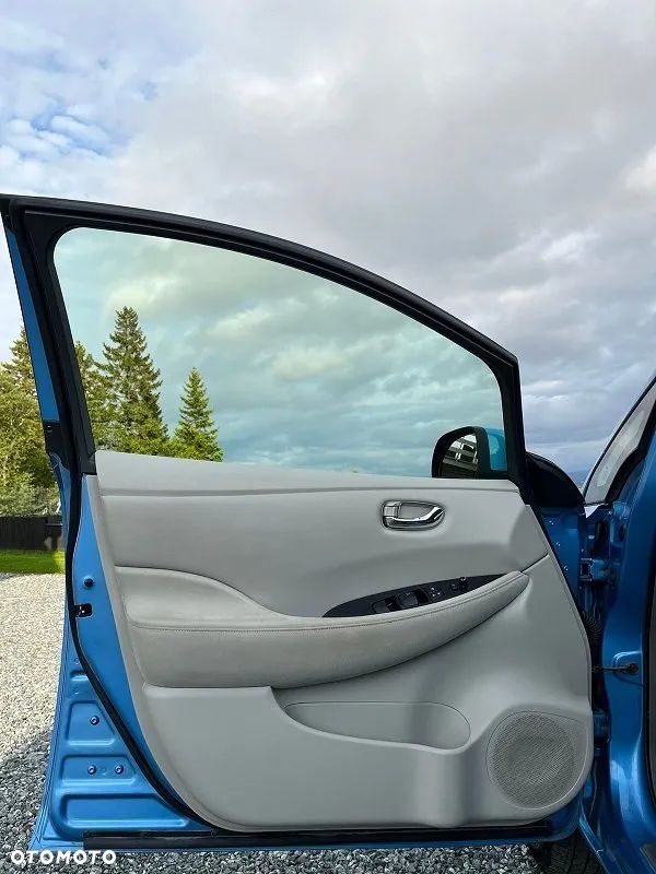 Nissan Leaf Standard - 14