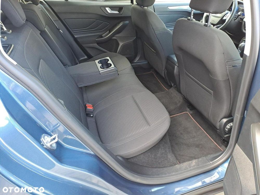 Ford Focus - 12