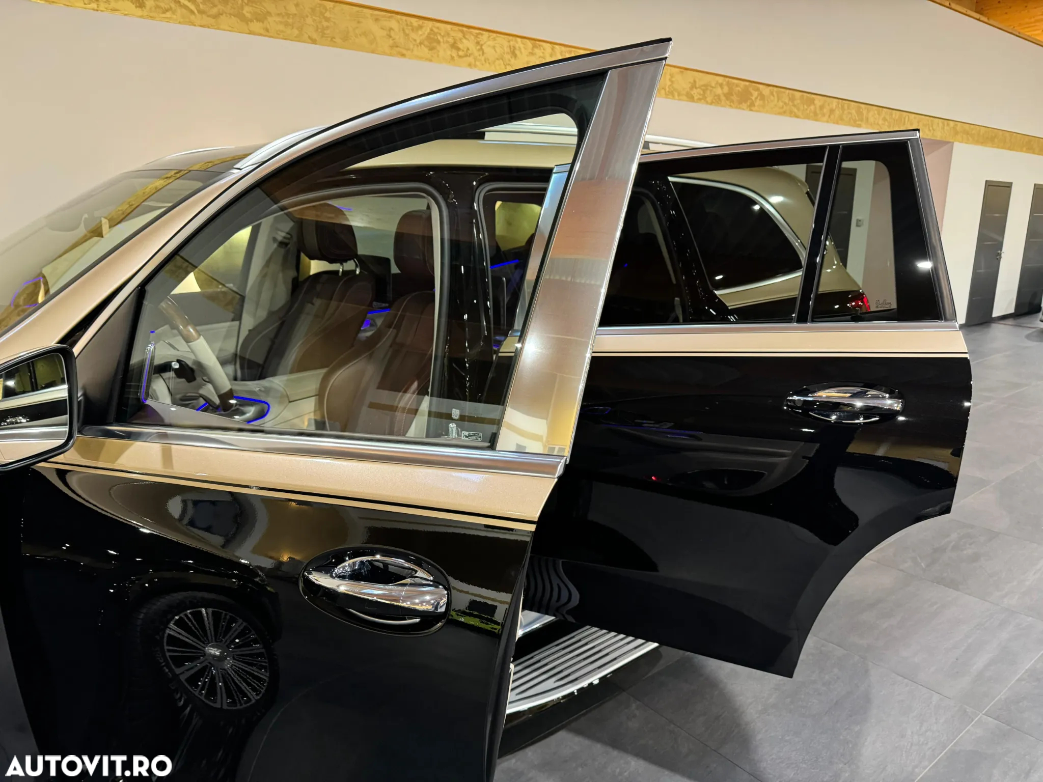 Mercedes-Benz GLS Maybach 600 4Matic 9G-TRONIC - 15