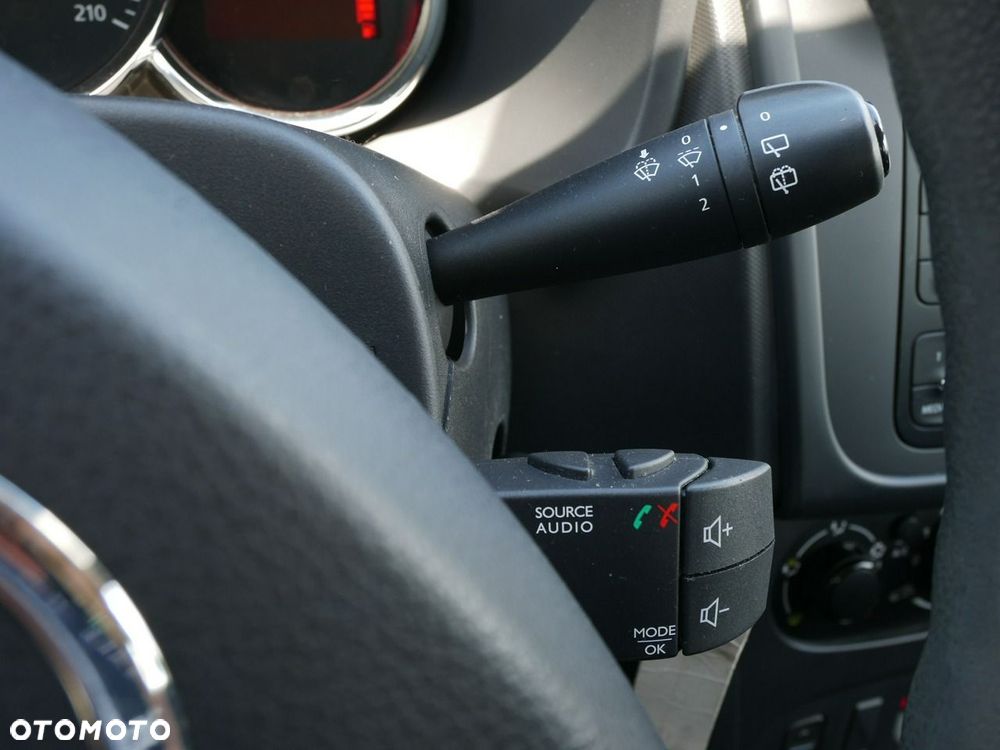 Dacia Logan 1.2 16V Access - 21