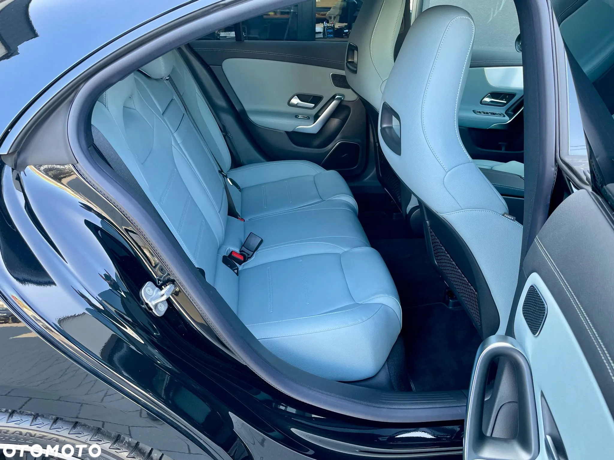 Mercedes-Benz CLA 220 4-Matic AMG Line 7G-DCT - 24
