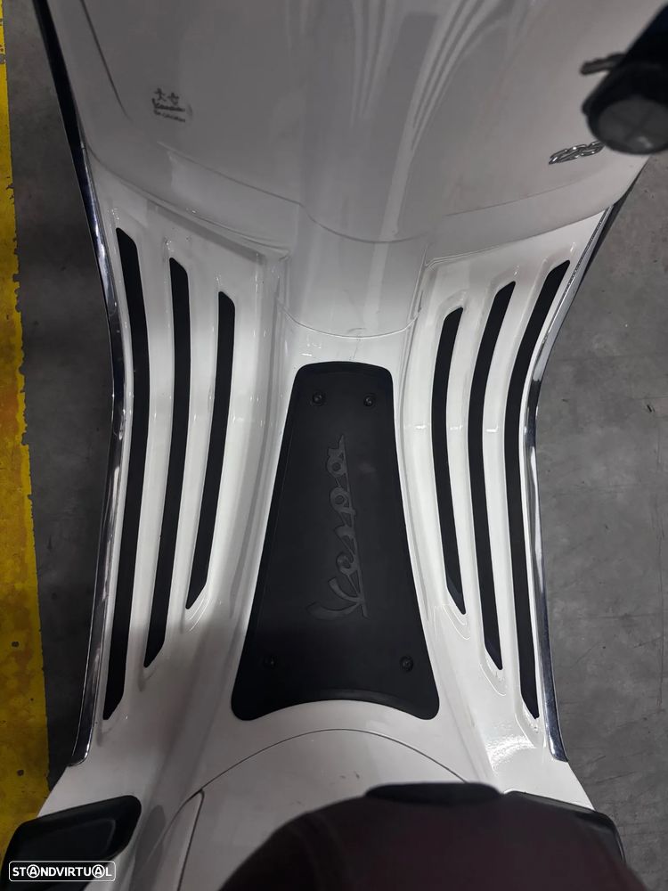 Piaggio Vespa Primavera - 16